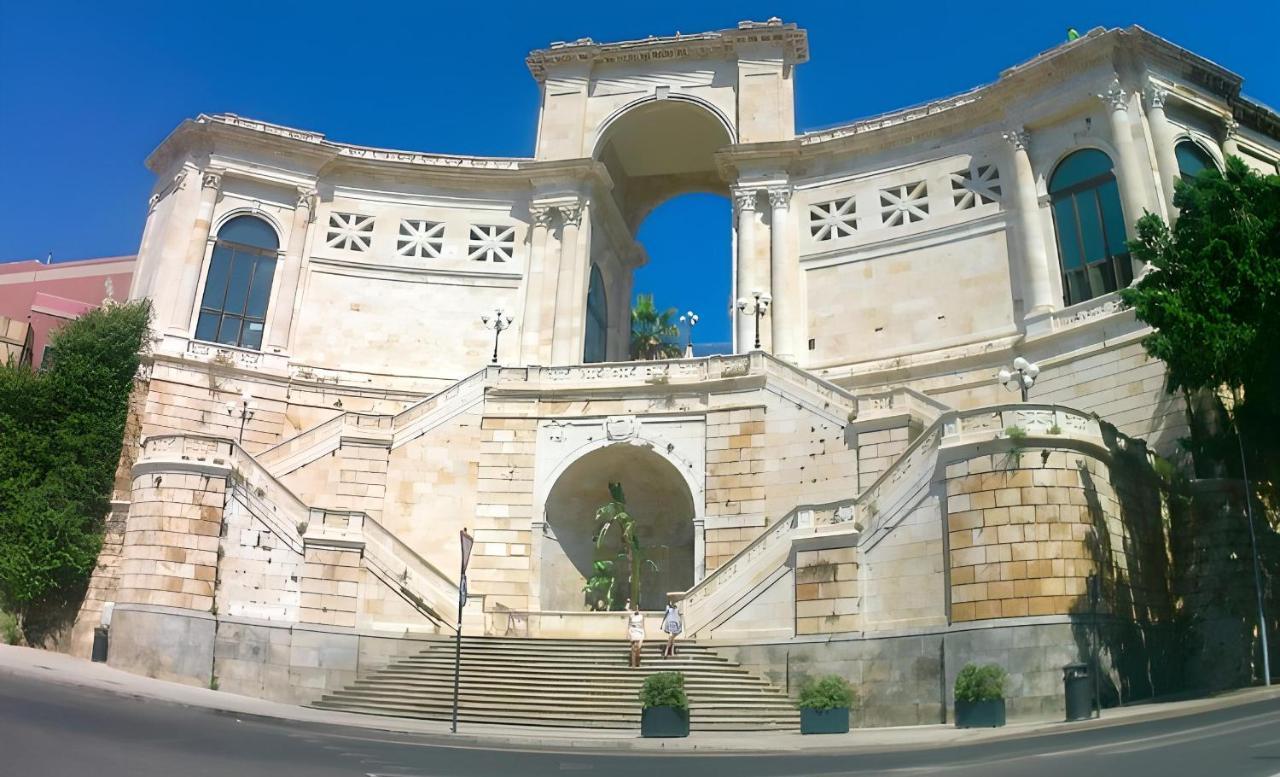 Adelsa'S Home Cagliari Bagian luar foto