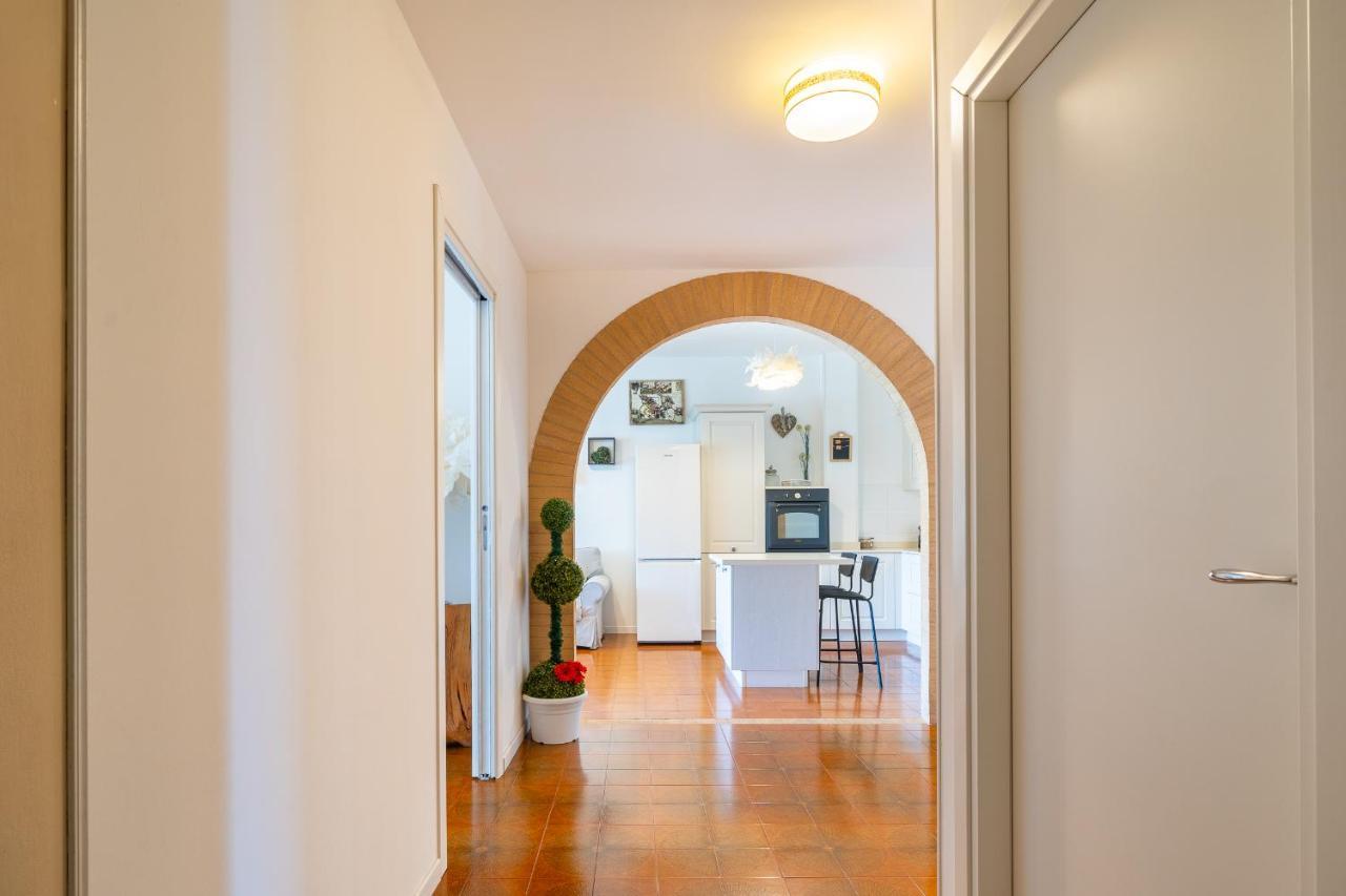 Adelsa'S Home Cagliari Bagian luar foto
